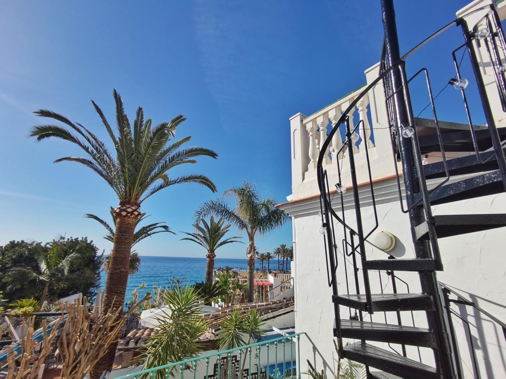 Villa Carabeo Nerja Exterior photo
